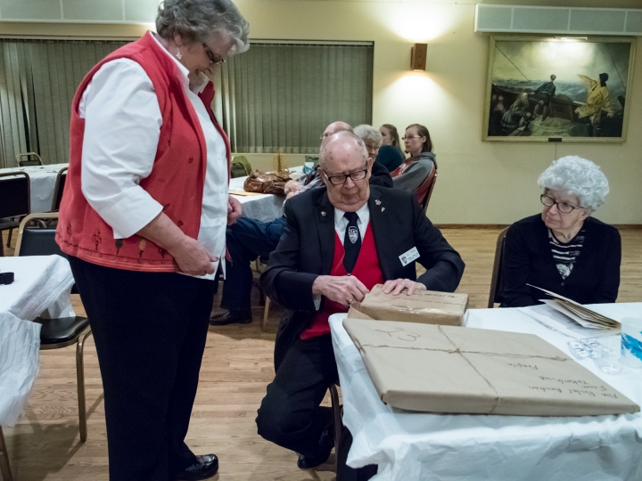 Bothell Oct 2012-47.jpg - Parcel Post Auction